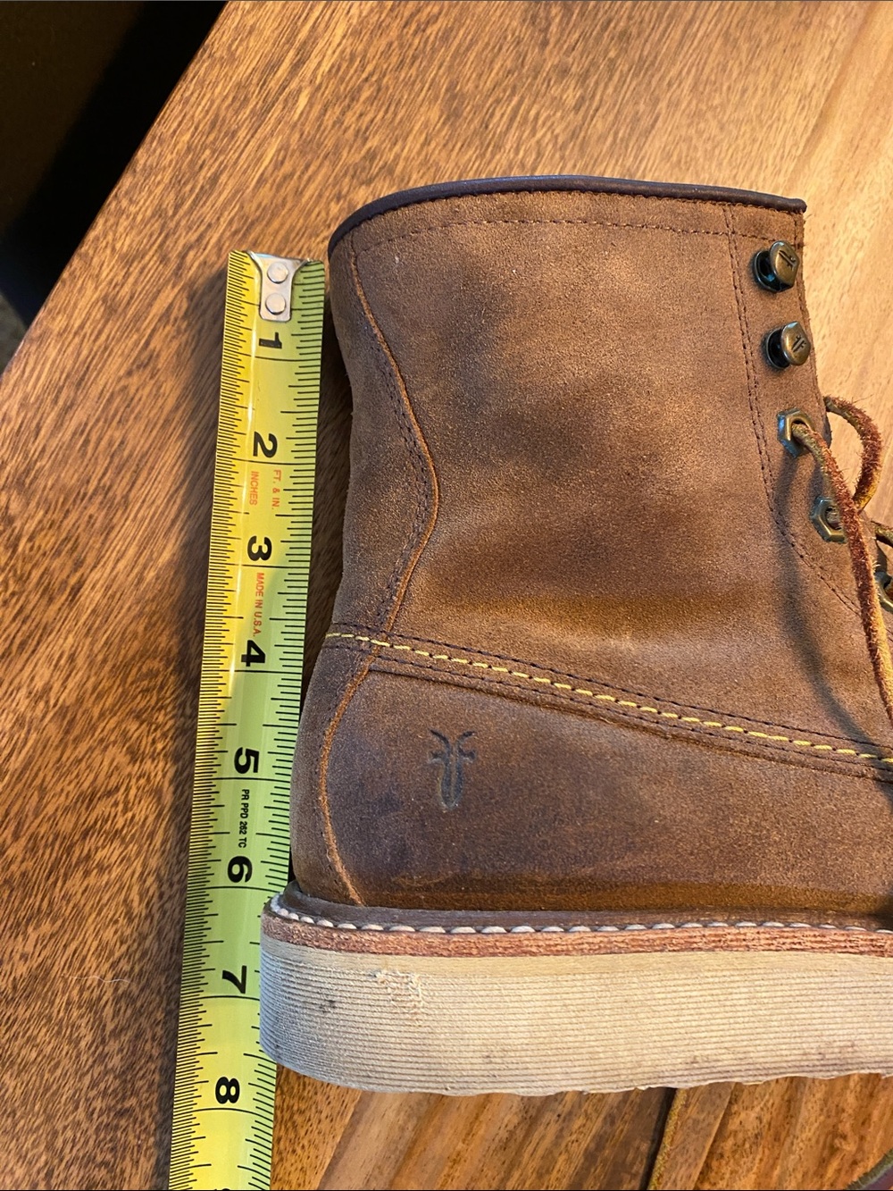 Frye women’s Tan Dakota Suede Moc Toe Lace-Up Boots. - Picture 9 of 13